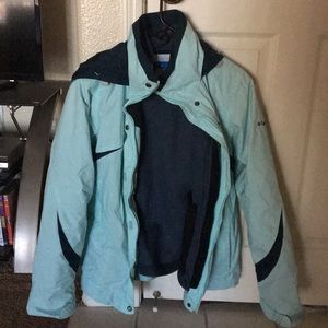 Beautiful Tiffany blue and navy Columbia jacket!